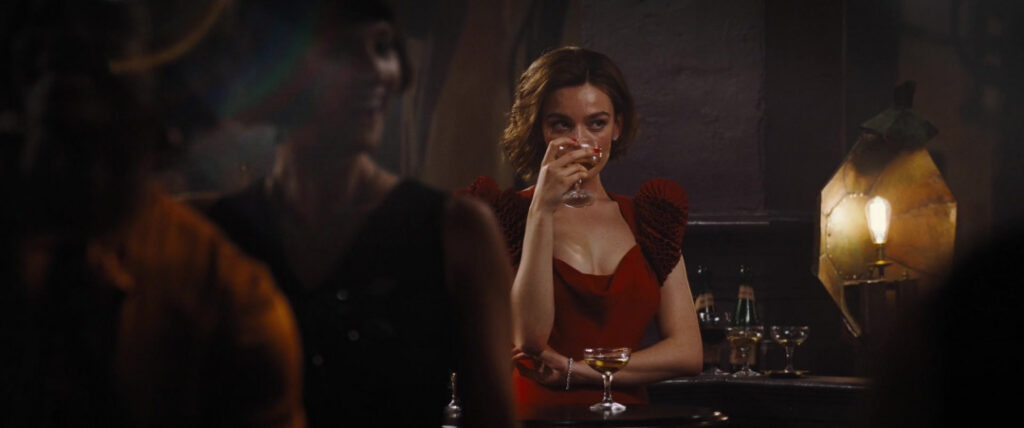 Celeb – Emma Mackey – Nude