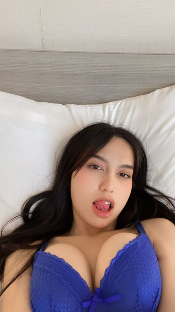 TikTok – Instagram – Indonesian – emmavllryn – Nude Leaks