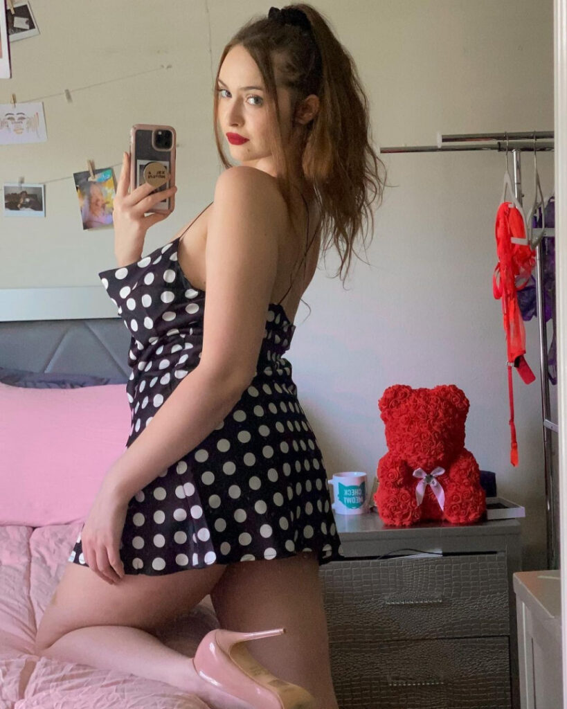 Instagram – ⠀X⠀ – T H I C C – Erin Marley Klay /  erinmarleyklay – Nude Leaks