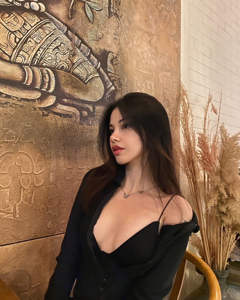 TikTok – Instagram – Erzen / erzensoylu – Nude Leaks