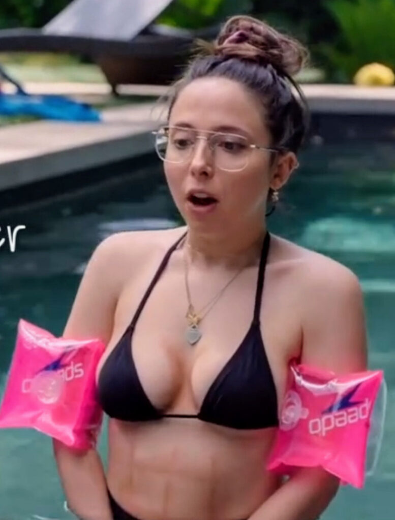 Celeb – Esther Povitsky – Nude