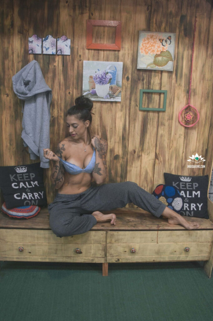 Instagram – Evelyn Perez @fullfitone – Nude