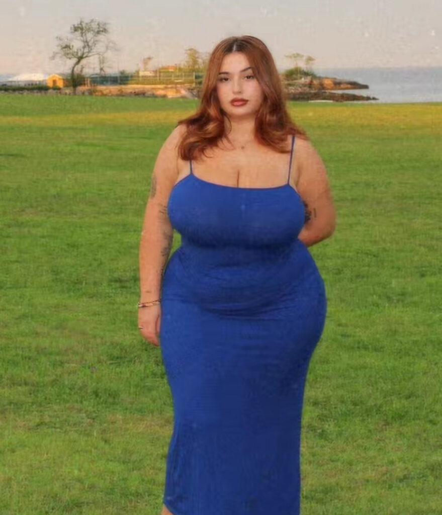 TikTok – T H I C C – Everythingwithgina  ginaaaav_  ginughh – Nude Leaks