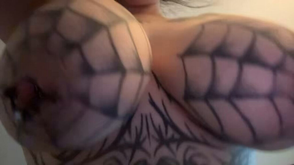 OnlyFans – ⠀X⠀ – T H I C C – Fav_Goth_Slut / FavGothSlut / Kelsey Ferry – Nude Leaks