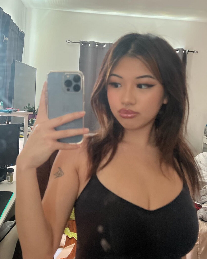 Twitch – Asian – fishsowce / fuckfrnkocean / quddlepuddle – Nude Leaks