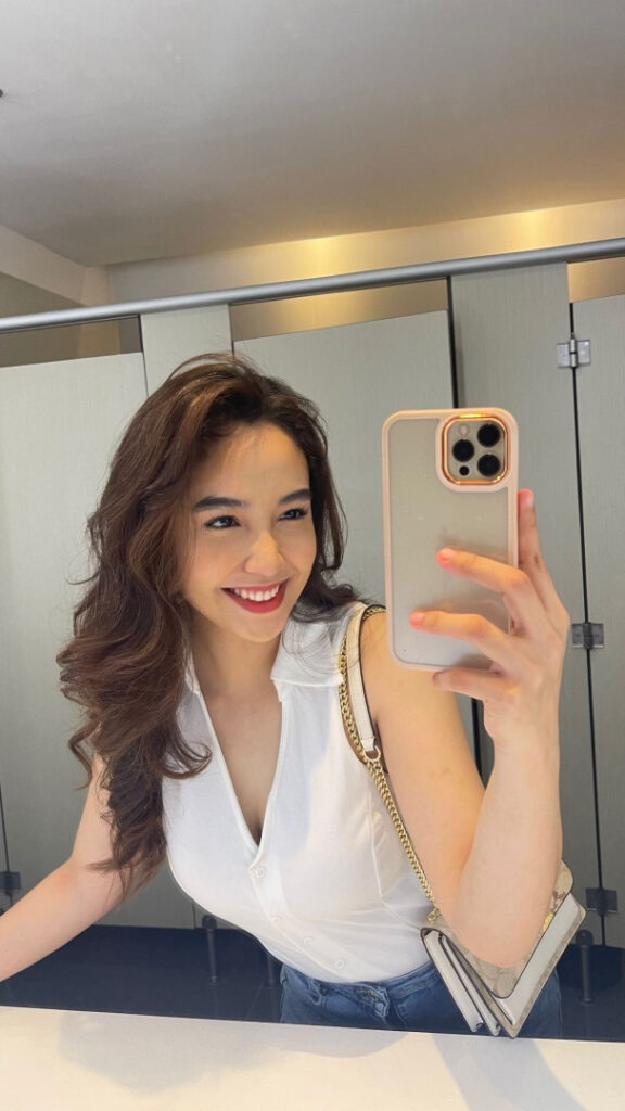 Instagram – Francine  Kei Esclanda – Nude