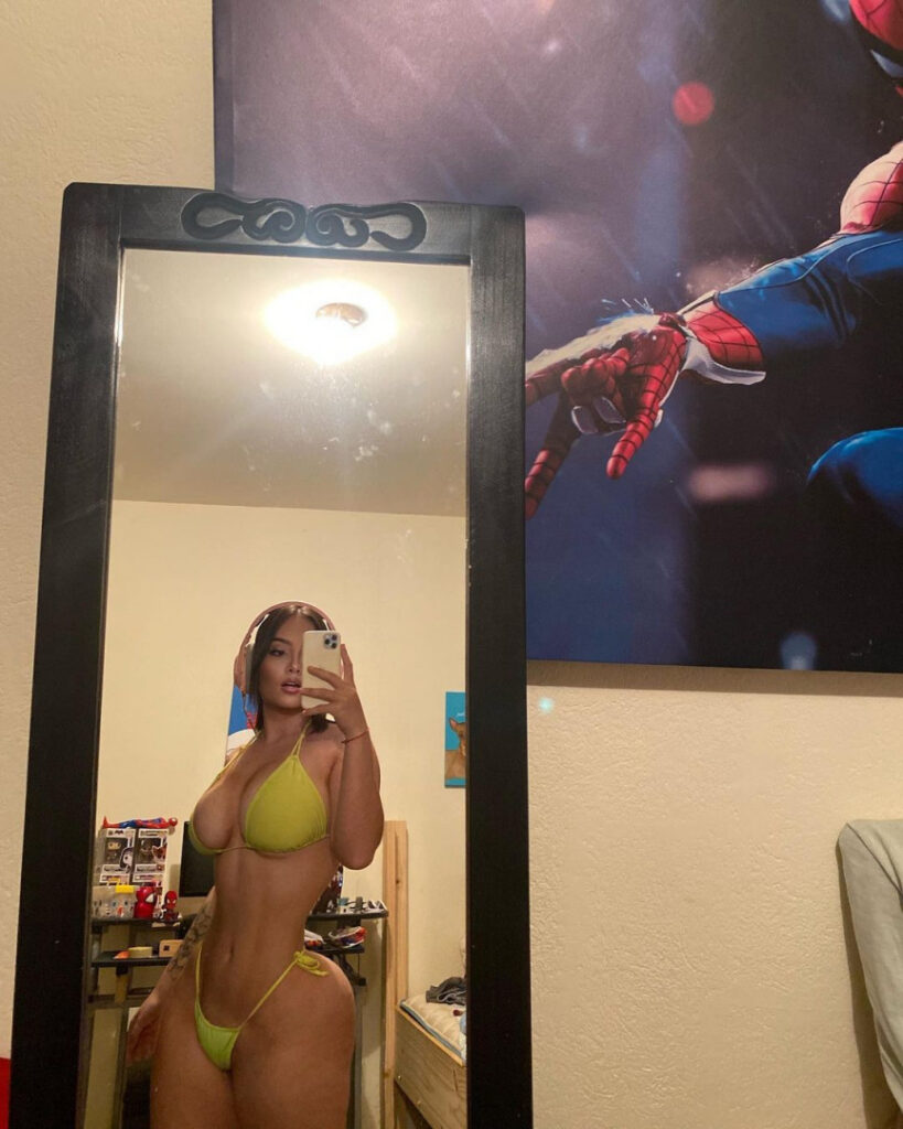 OnlyFans – T H I C C – Gabsthebunny – Nude