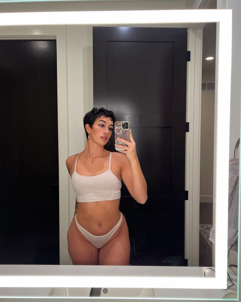 OnlyFans – Gianna Evelyn @giannaevelyn – Nude