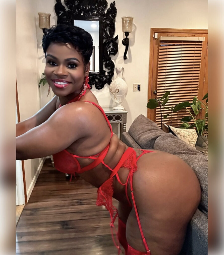 Instagram – Fanfix – Ebony – Gigi_Empress – Nude Leaks