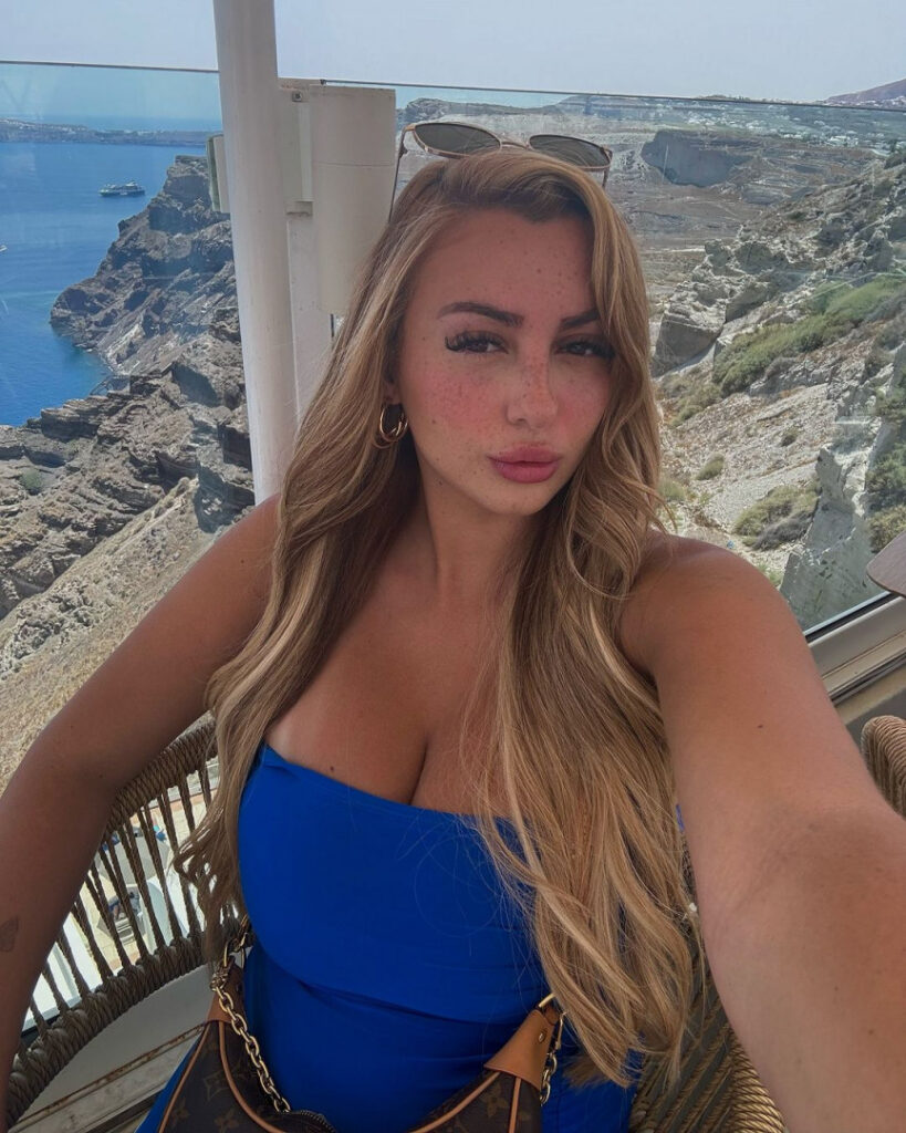 Instagram – T H I C C – Girls of Malta/ Maltese hotties – Nude