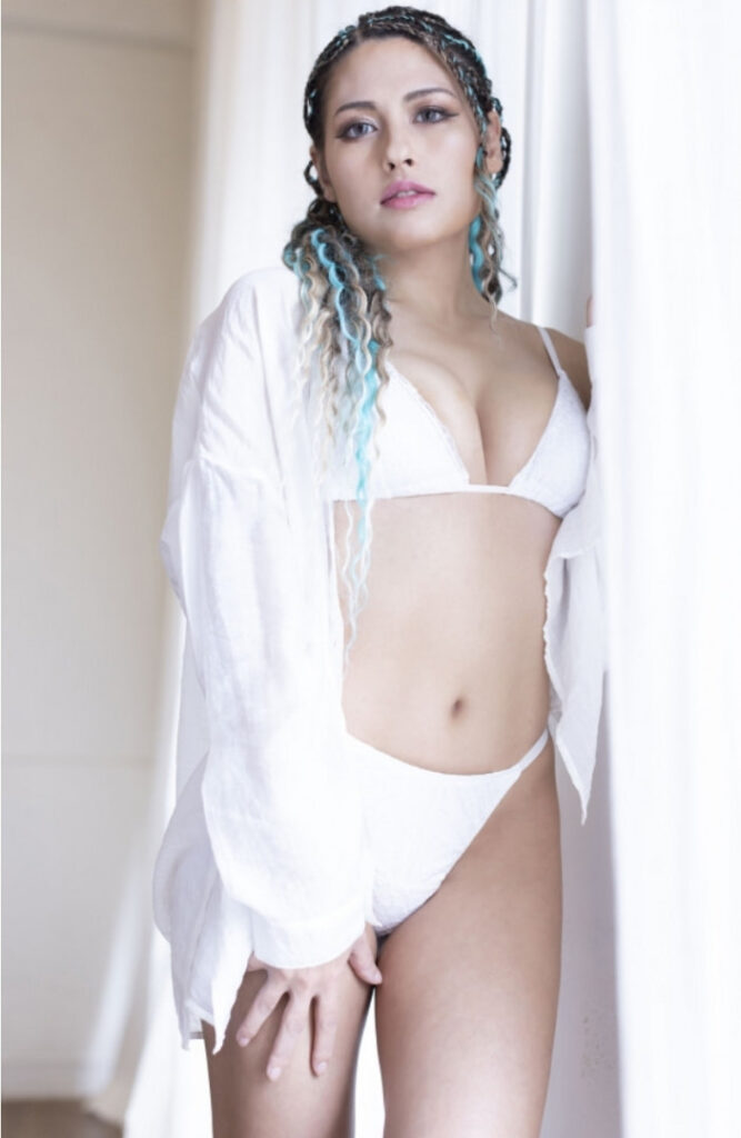 Asian – Japanese – Giulia – Stardom – Nude