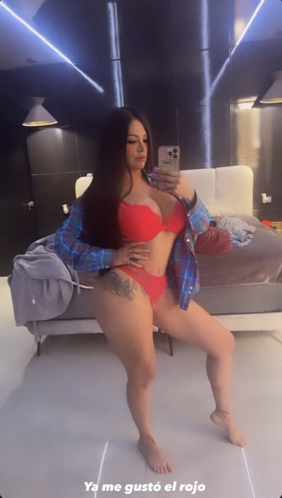 OnlyFans – Latina – Gloria Urrea – Nude