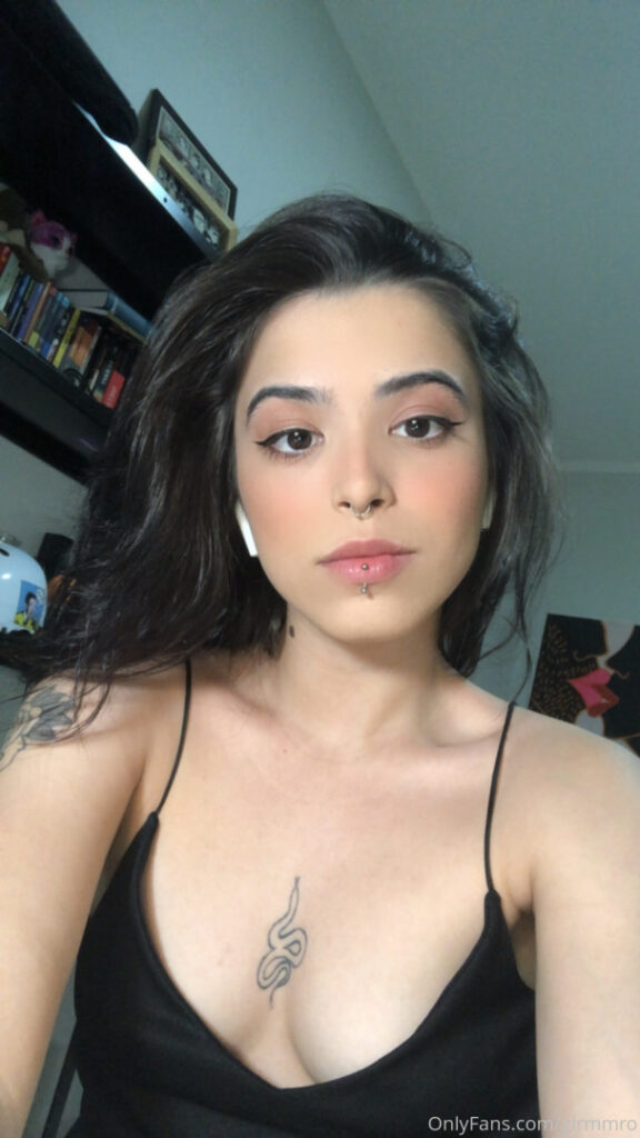 Brazil – OnlyFans – Glrmmro  Lorena Rodrigues – Nude Leaks