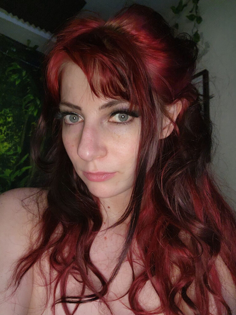 OnlyFans – TikTok – Instagram – Goldieloxlux – Nude