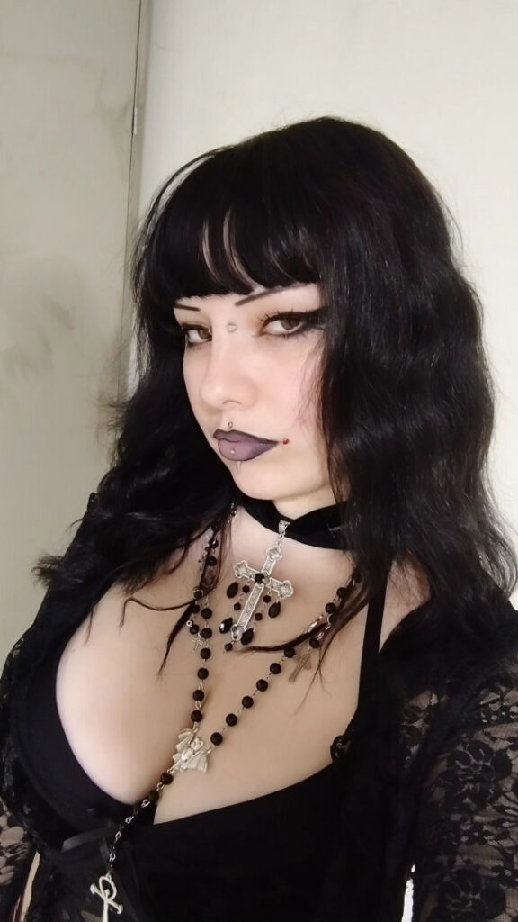 Patreon – TikTok – Instagram – gothbynight / Sophie Couser – Nude Leaks