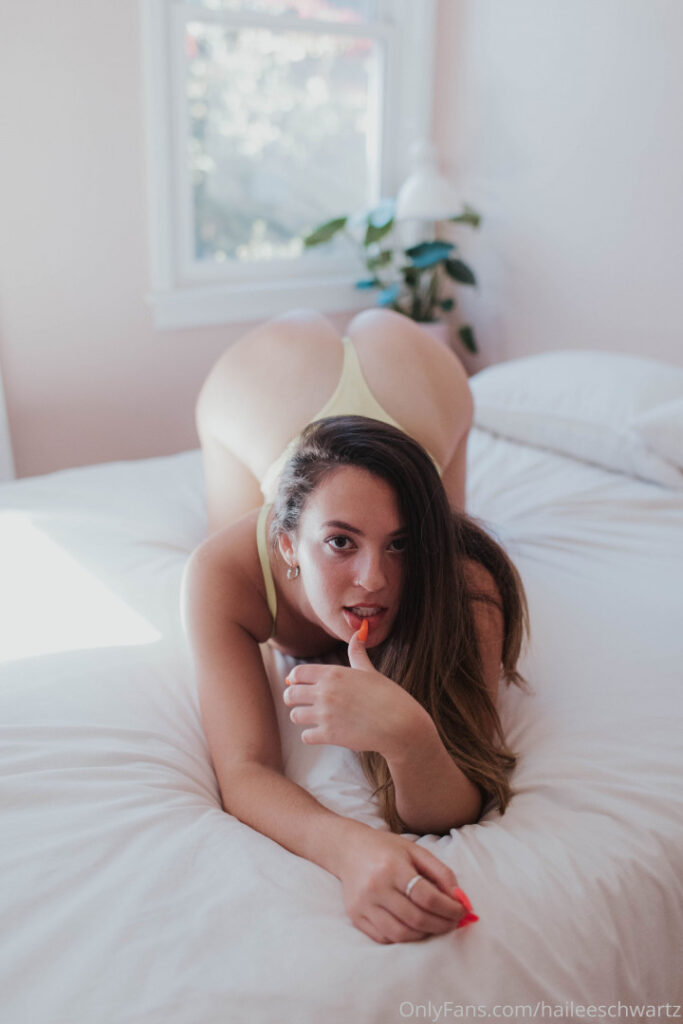 OnlyFans – TikTok – Hailee Schwartz – Nude Leaks