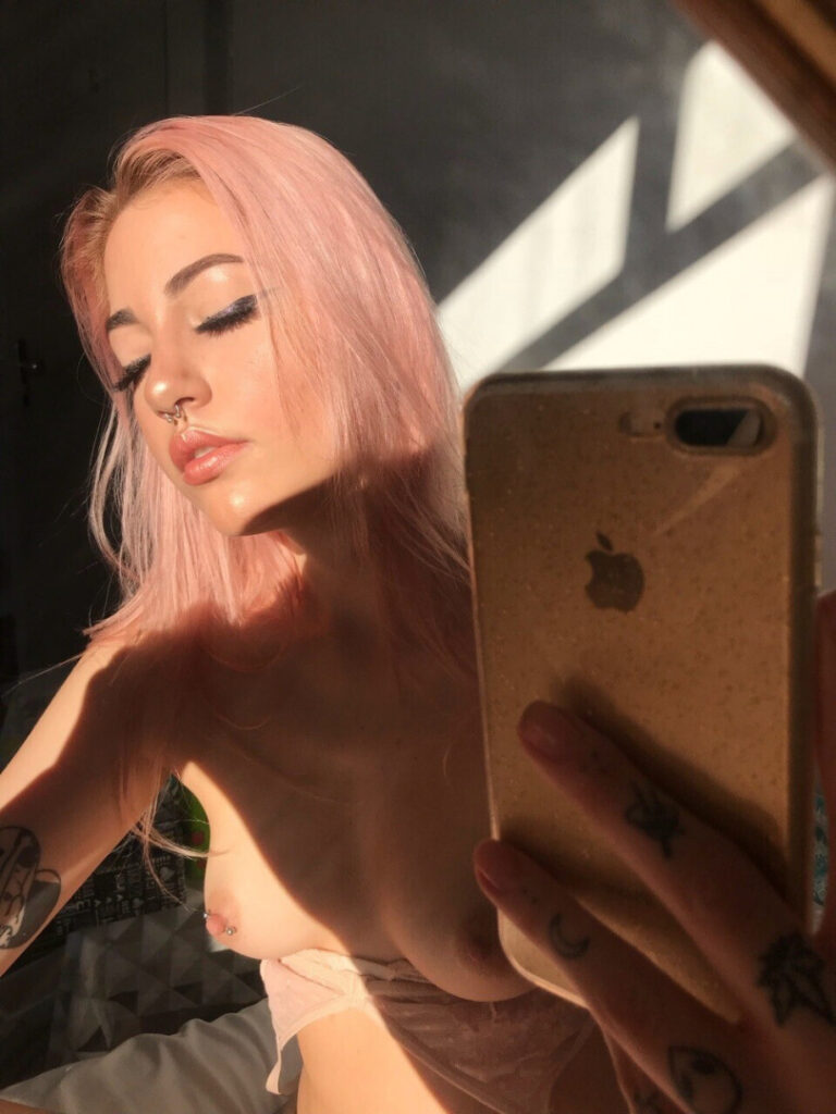 Instagram – hillmayer – Nude