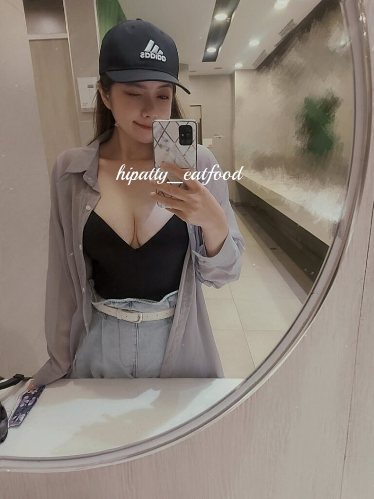 Instagram – Asian – Hipatty_Eatfood – Nude