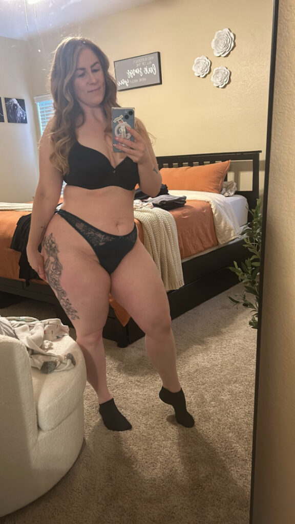 OnlyFans – Instagram – T H I C C – Holly / naturalbeauty39 / Hollybad124 / really_mariee – Nude Leaks