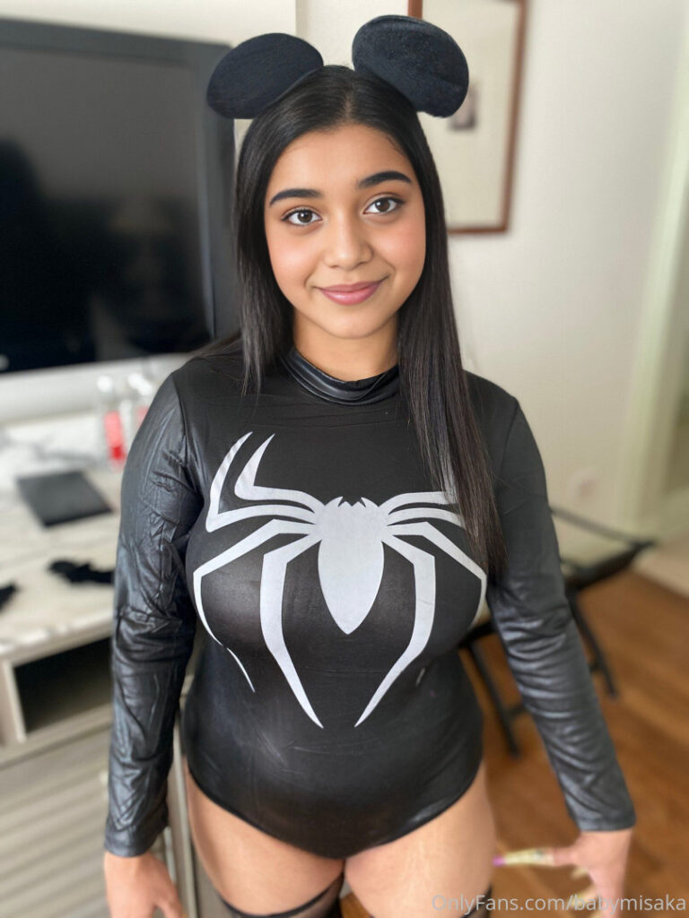 Celeb – Iman Vellani – Nude