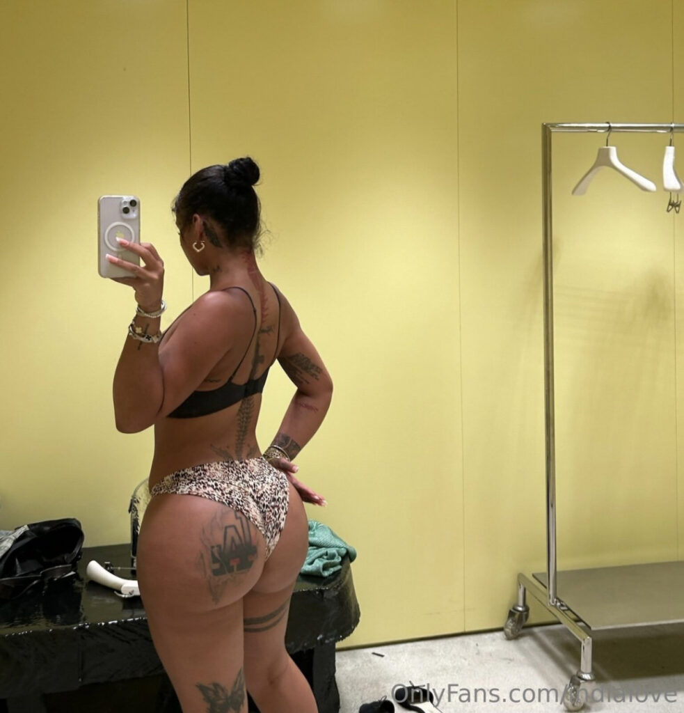 OnlyFans – T H I C C – Ebony – India love Westbrooks – Nude Leaks