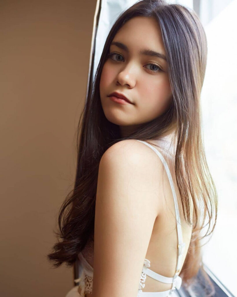 TikTok – Instagram – Isabelle haris / Isabelleharis – Social media contents – Nude