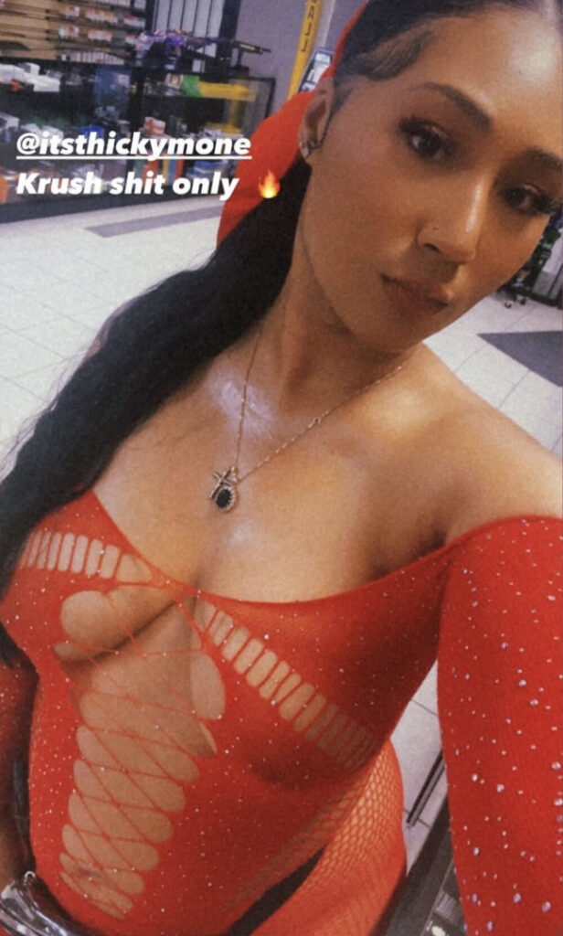 OnlyFans – itsthickymone / cymonej / thickymone – Nude