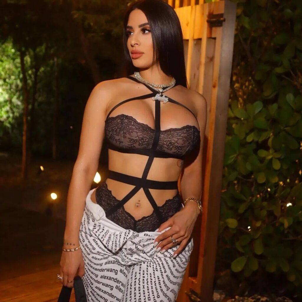 Instagram – Jasleen brar jasleen11__ – Nude