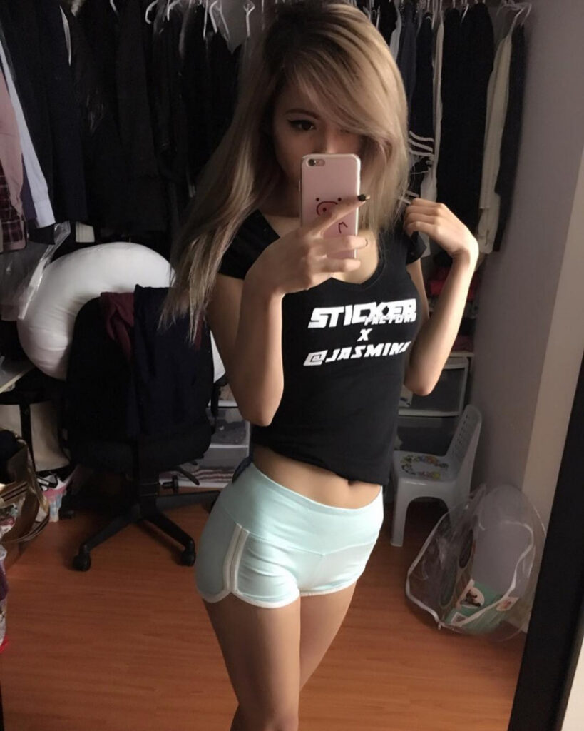 Twitch – Petite – Asian – Jasmina / Jasm1na – Nude