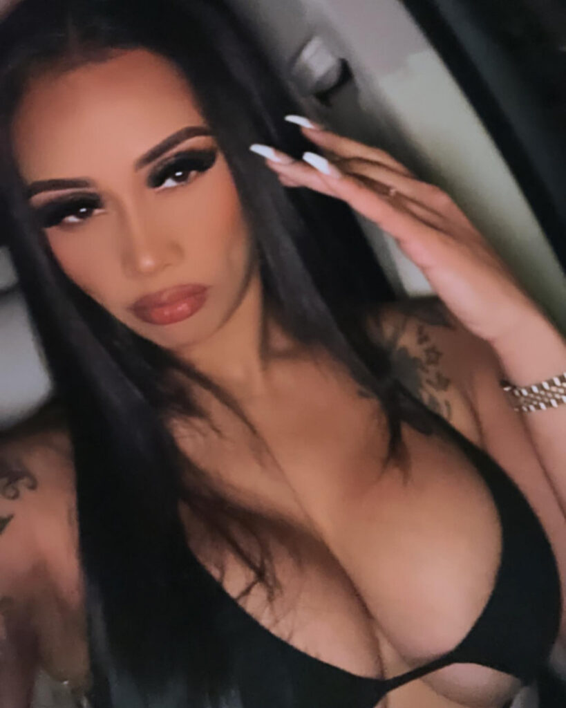 Instagram – T H I C C – Ebony – jazzymotheissuee – Nude