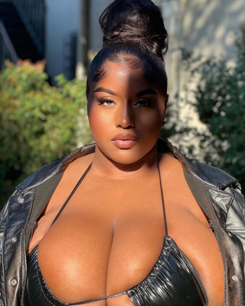 Instagram – Ebony – jenellelolitiaa – Nude