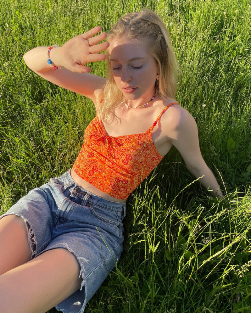 Youtube – Jenna Phipps – Nude