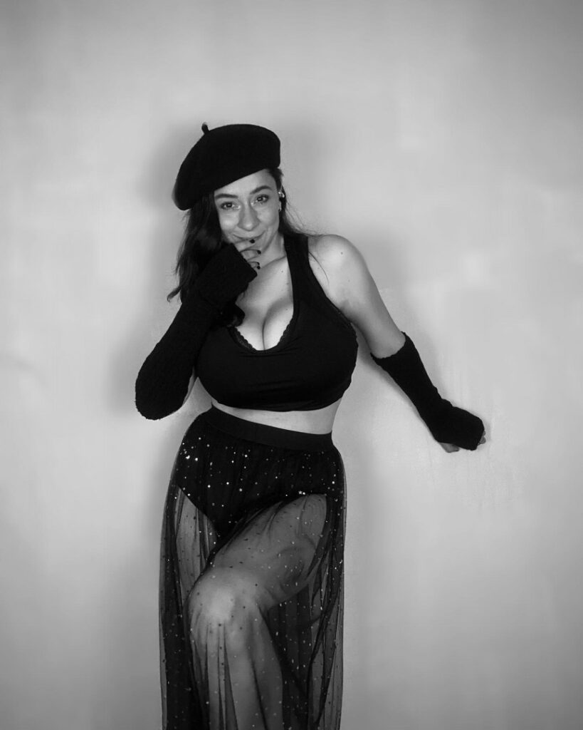 Instagram – Josahandrylia – Nude