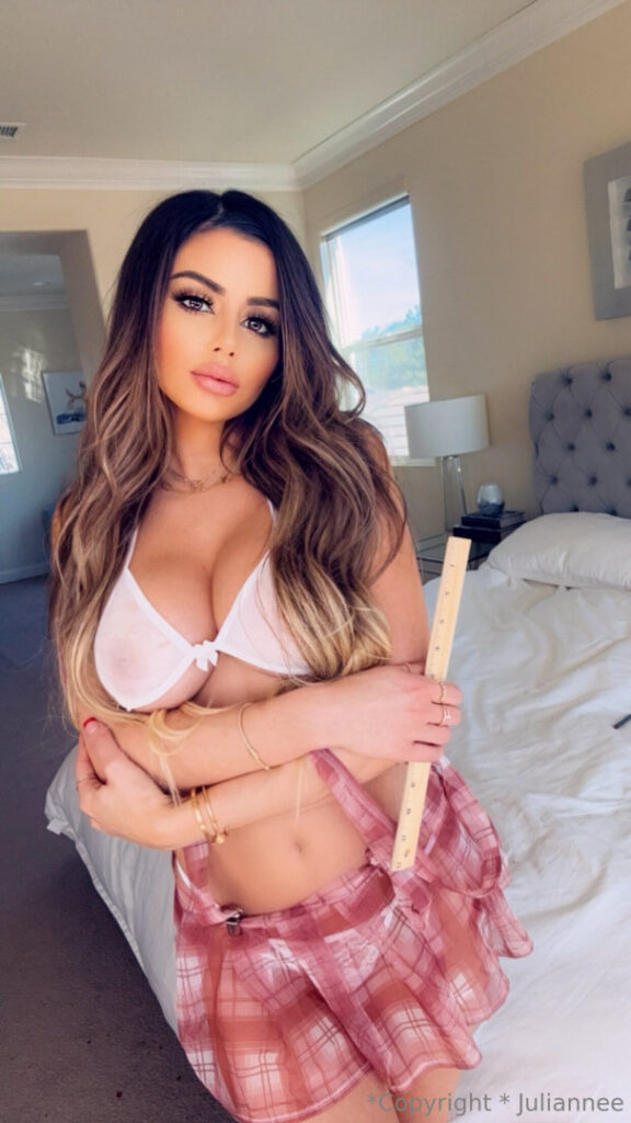 OnlyFans – Juli.annee / juliannee – Nude