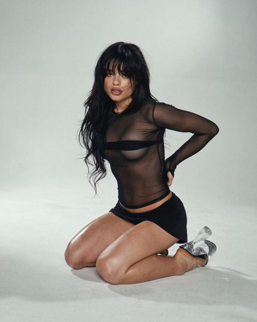 TikTok – Instagram – Latina – Juli Savioli – Nude