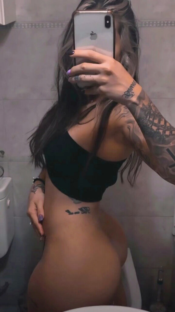 TikTok – Instagram – Latina – Julieta Gandulfo – Nude