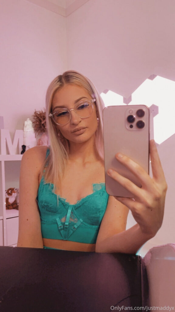 Twitch – OnlyFans – ⠀X⠀ – justmaddyx – Nude Leaks