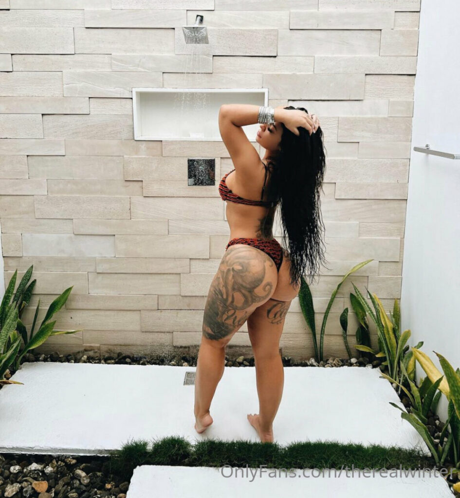 OnlyFans – T H I C C – Latina – Kaila Wilkey / TheRealWinter / Wiintrr – Nude