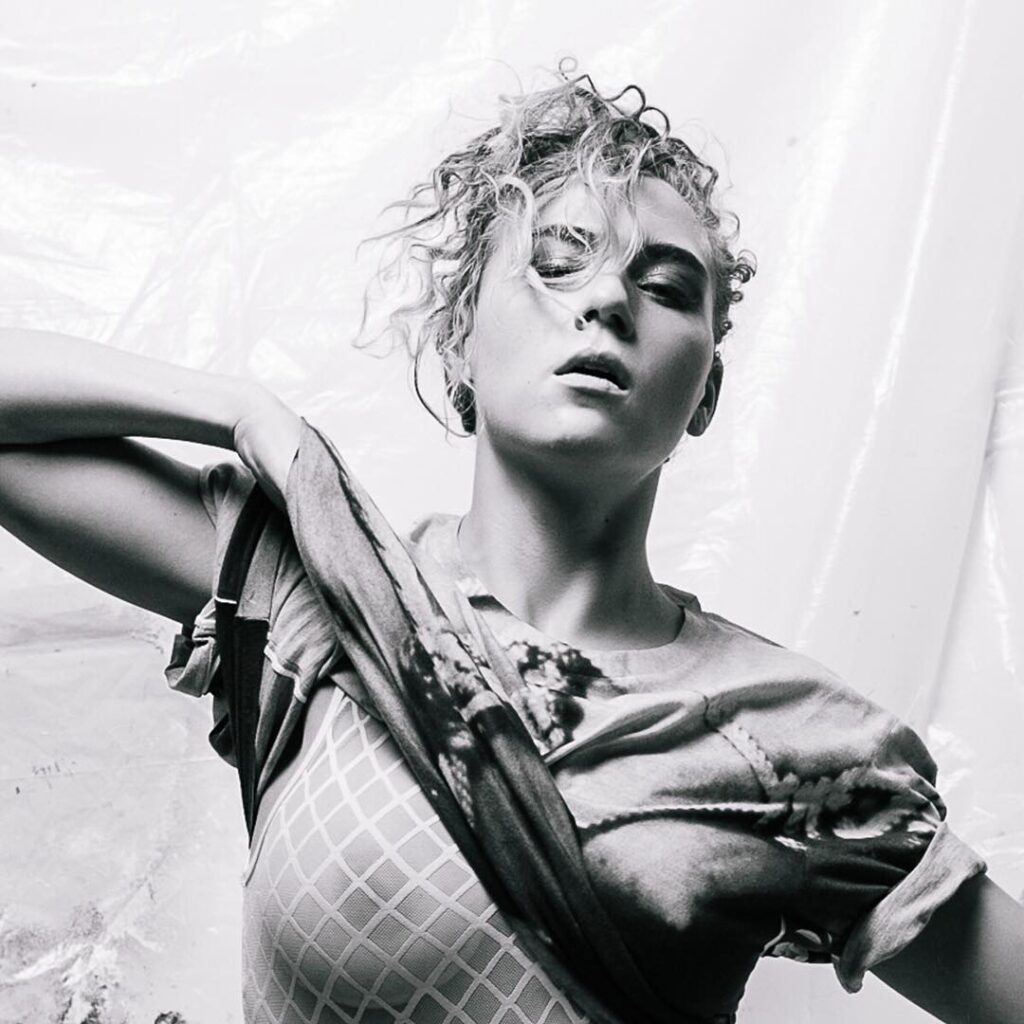 Instagram – katcunning – Nude