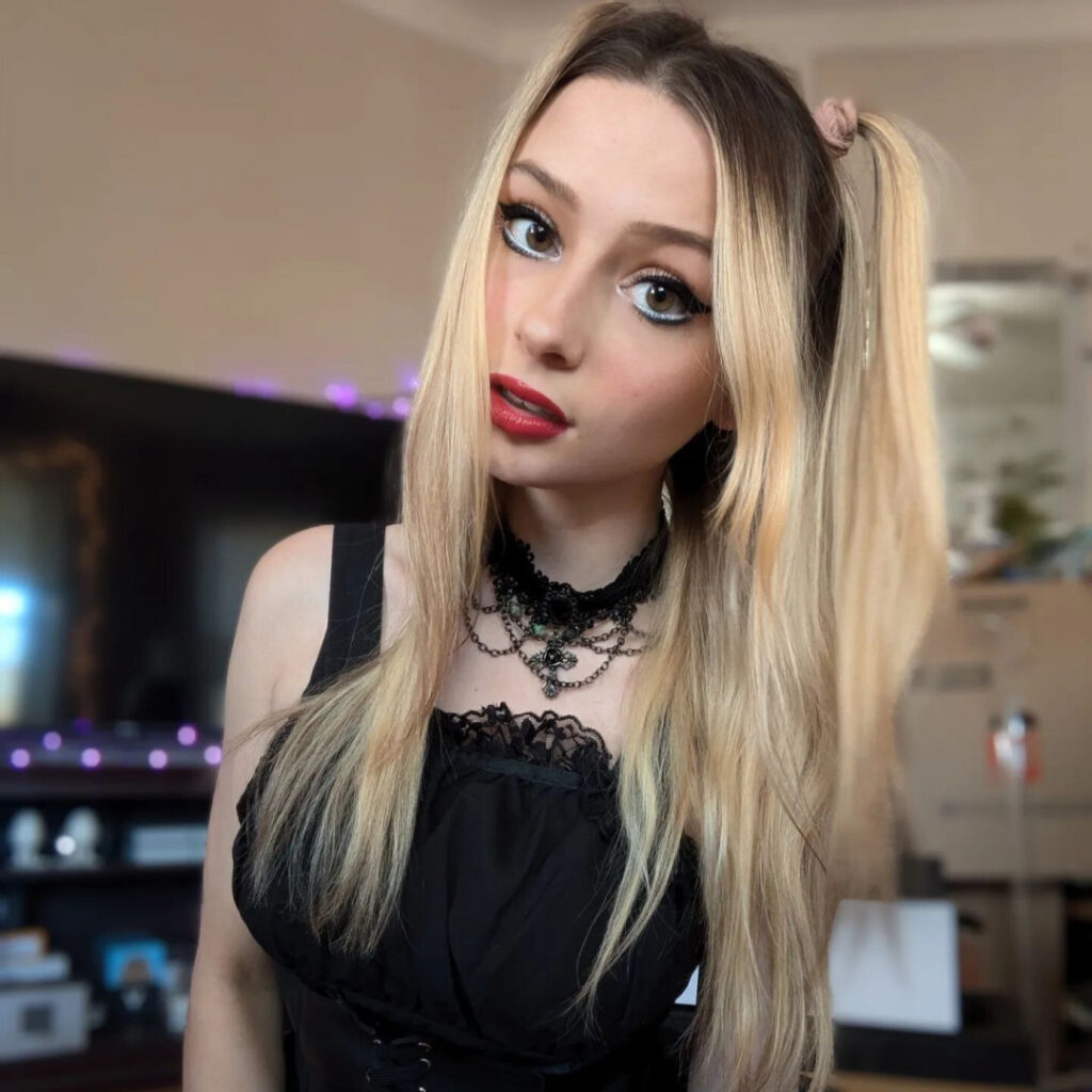 Twitch – katerino – Nude