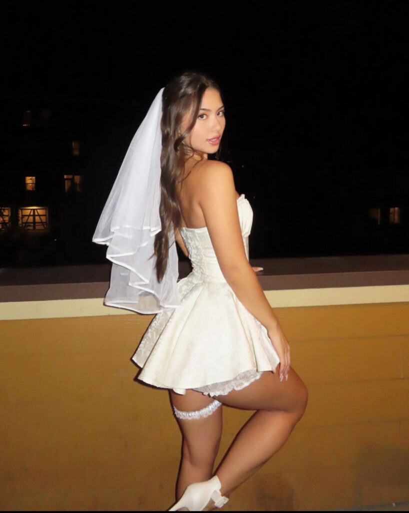 Instagram – Kathryn Melvin / _kathryn_melvin_ – Nude