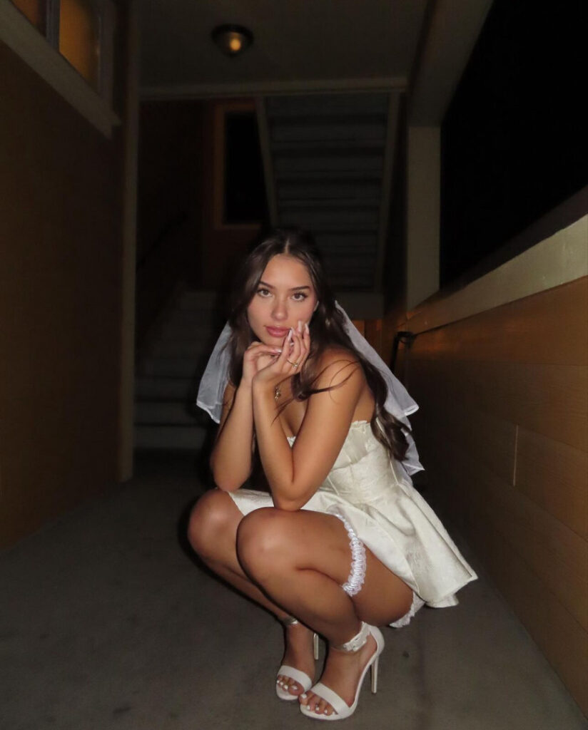 Instagram – Kathryn Melvin / _kathryn_melvin_ – Nude