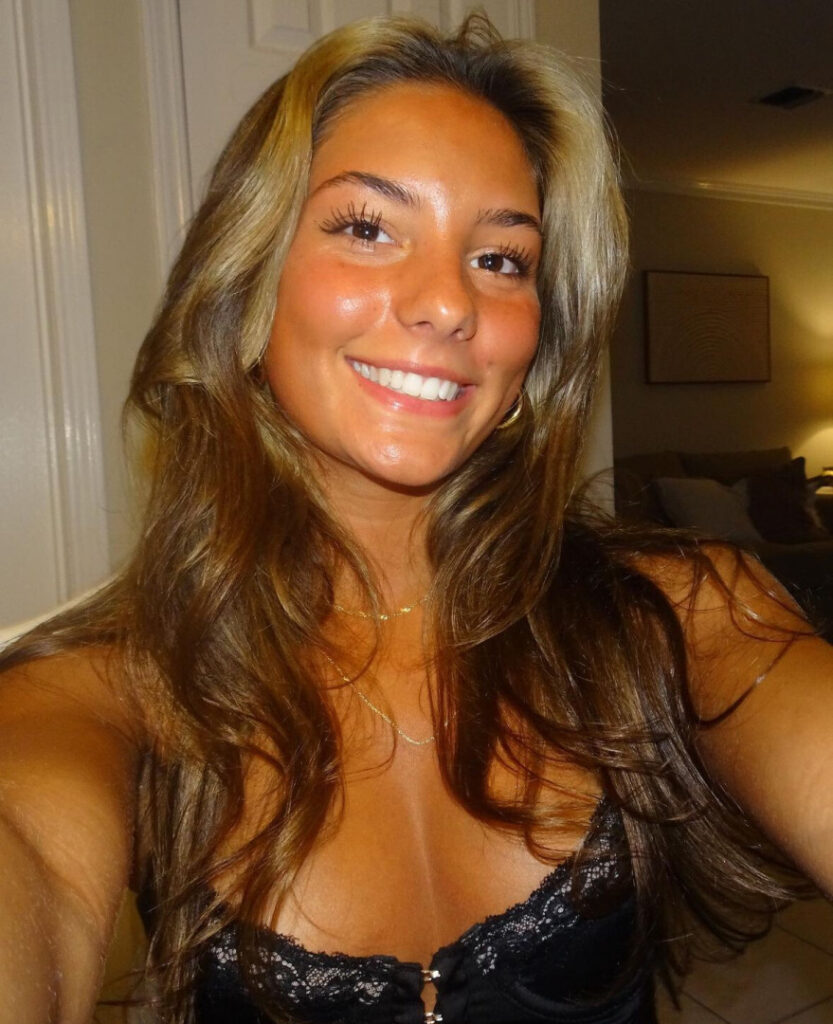 TikTok – Instagram – Katie Pego – Nude