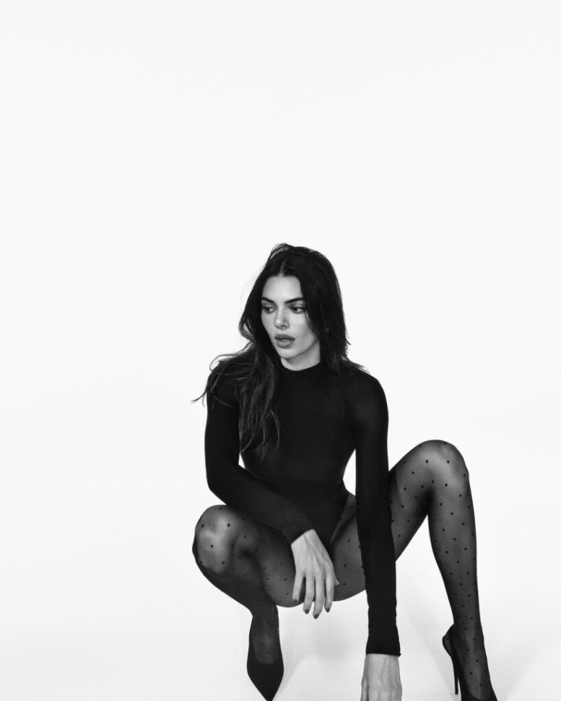 Celeb – Kendall Jenner – Nude