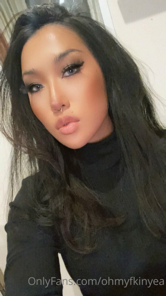 Instagram – Kia.bb / ohmyfkinyea – Nude