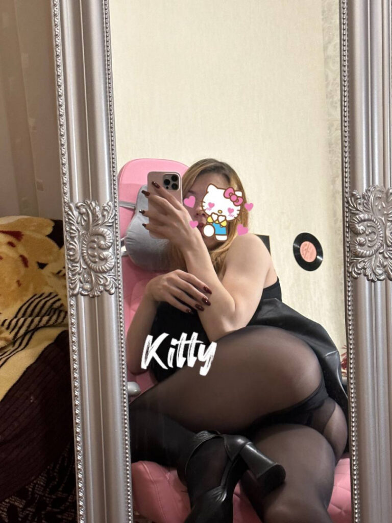 TikTok – Cosplay – Kitty Kettt / Big Boobs – Nude Leaks