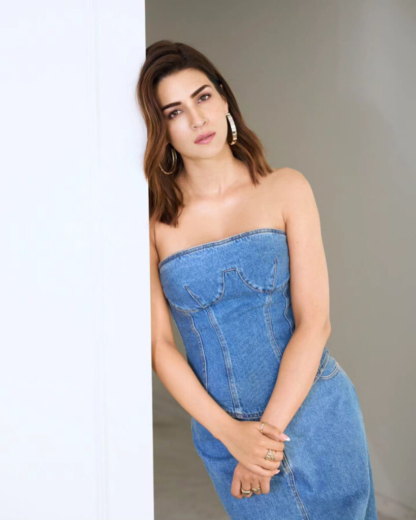 Celeb – Indian – Kriti Sanon – Nude