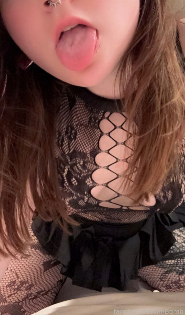 Gumroad – Kumbomb VA – Nude