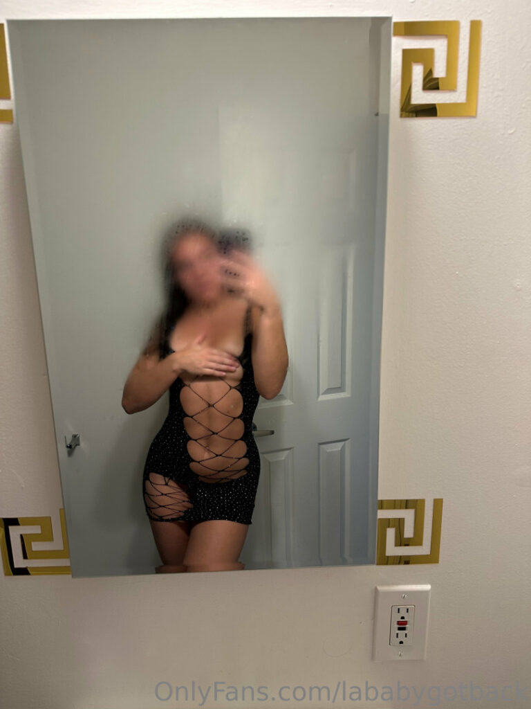 OnlyFans – lababygotback – Nude