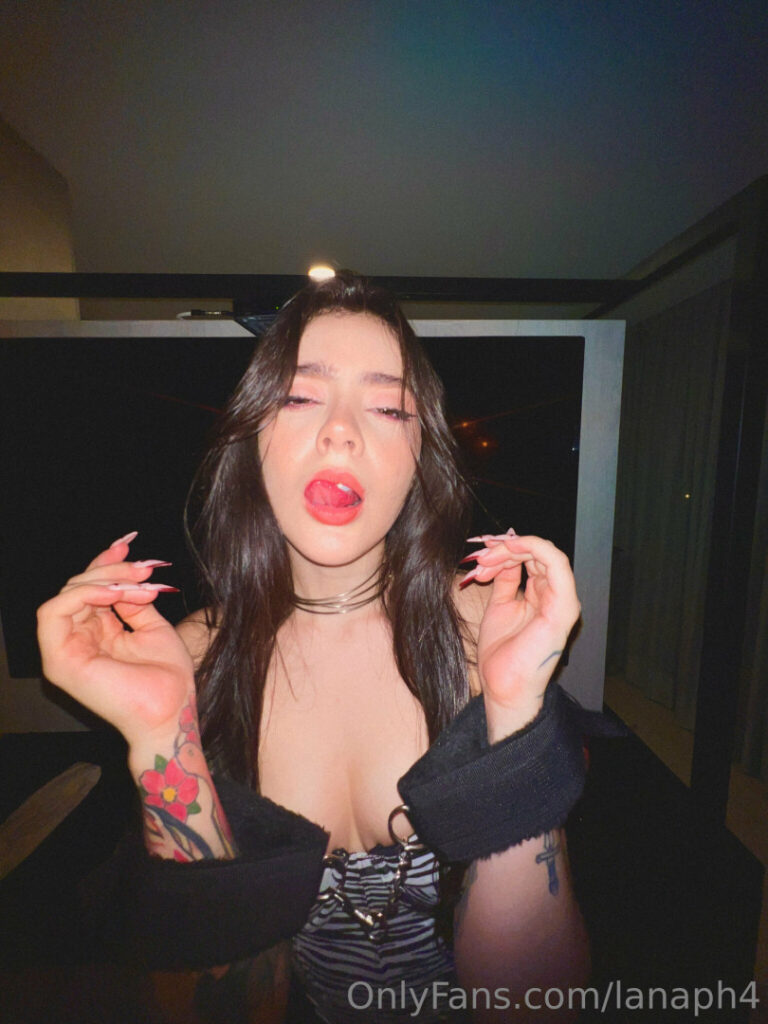 OnlyFans – Cam Girls – Lanaph_ / Lanaphoades – Nude